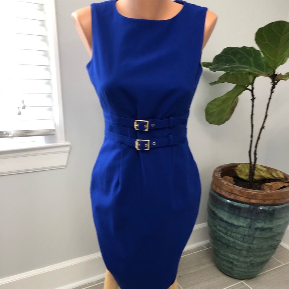 Calvin Klein sheath dress blue size 2 gold buckles